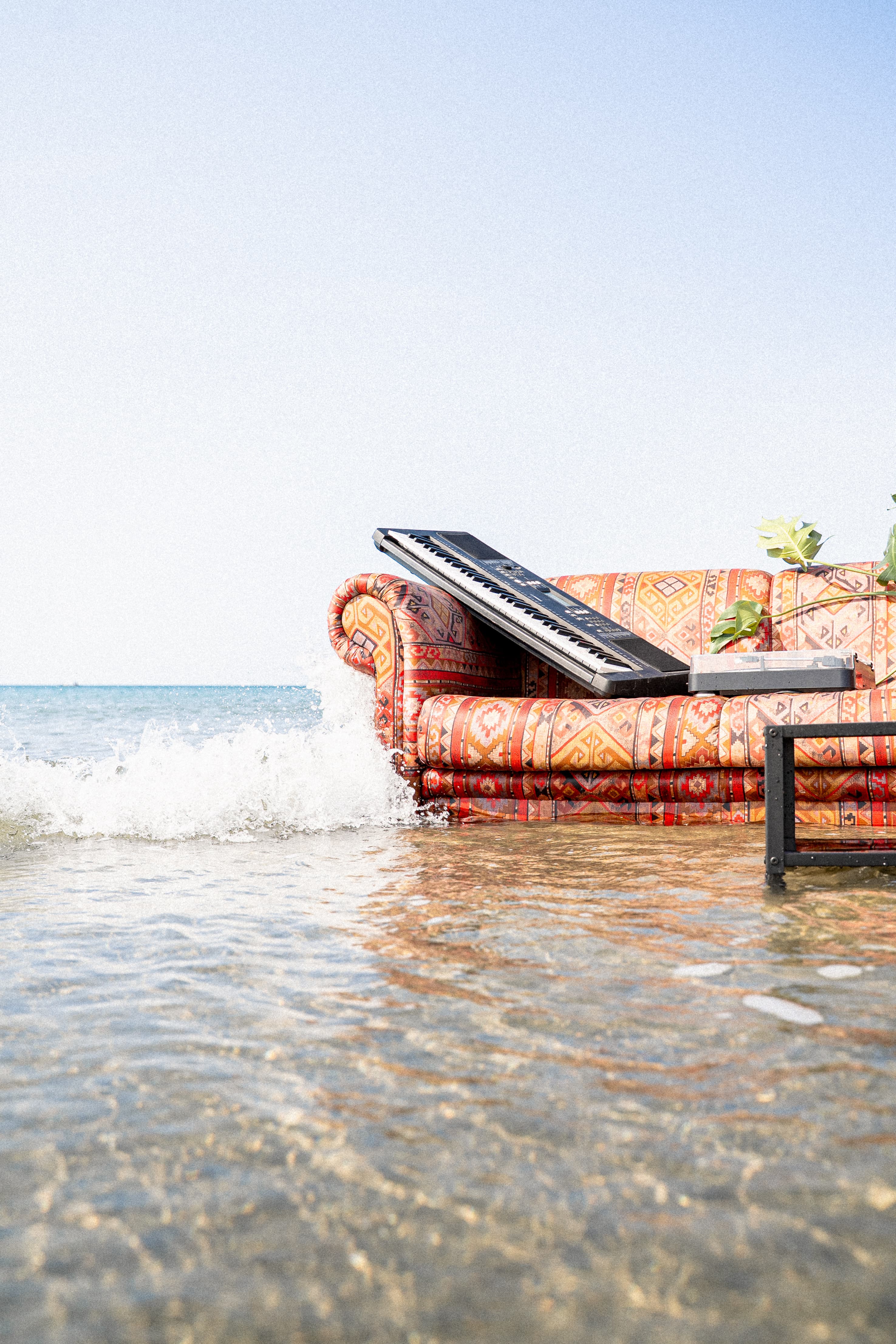 MAZ — canapé et vagues